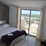 Panoramic Studio Apartment